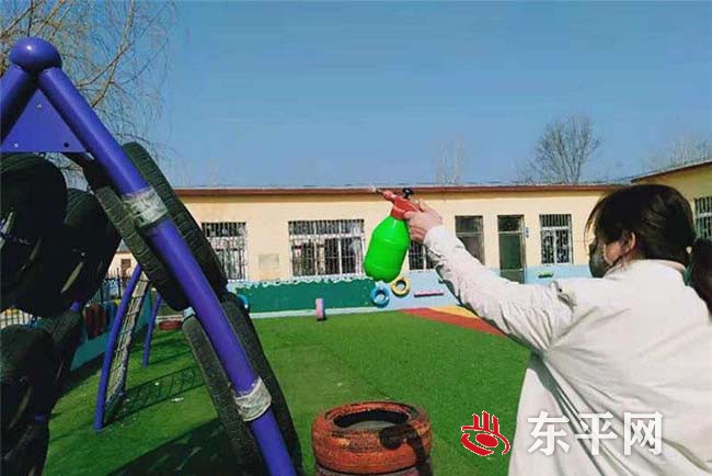 商老庄乡党委政府为中小学﹑幼儿园疫情防控提供物质保障
