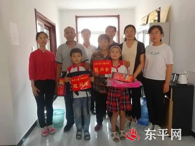 东平县妇联开展“发挥巾帼力量 助力脱贫攻坚” 主题党日活动