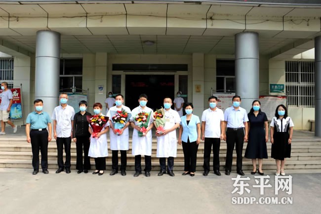 我县领导走访慰问一线医务工作者