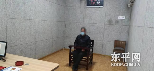 夏谢某村男子跑到快递超市偷手机 被抓获 夏谢某村男子跑到快递超市偷手机 被抓获