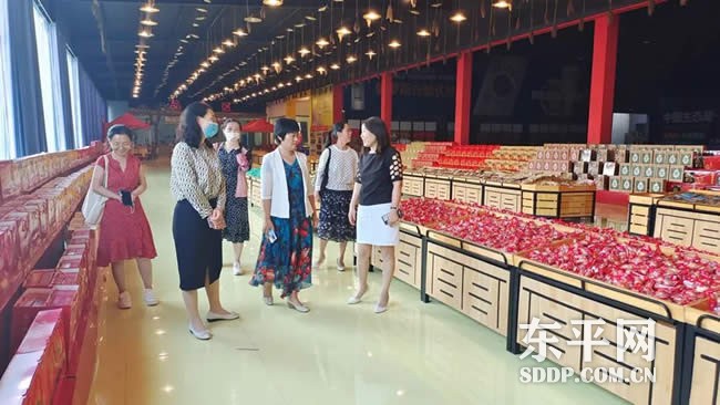 东平湖水泊食品有限公司总经理王梅