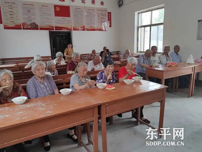 斑鸠店镇南枣园村爱心饺子 吃出幸福味