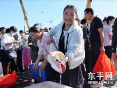 东平湖正式开渔！湖启千帆逐碧浪 渔润东平庆丰收